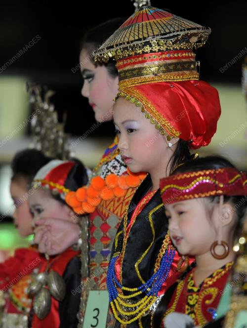SK03_10062012_LITTLE_KUMANG