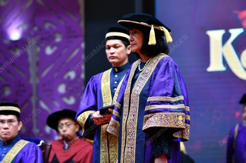 TAN SRI ZARINAH ANWAR
