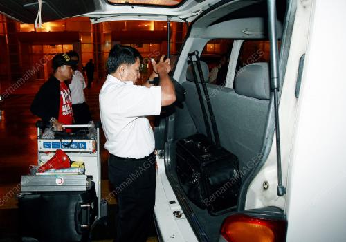 SK03_11012011_MANGSA_PESAWAT