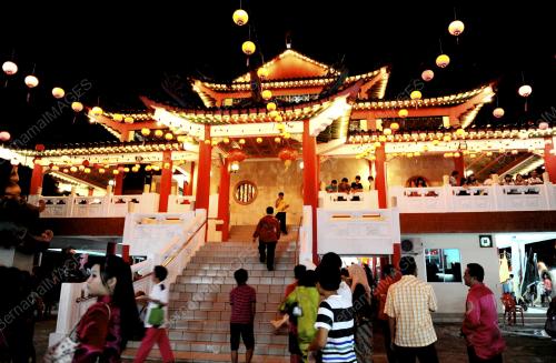 SK03_11022013_TOKONG_HIAS