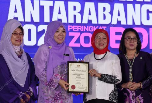 DATUK SERI NANCY SHUKRI