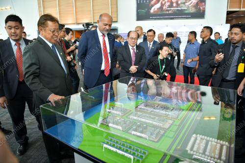 TAN SRI ABANG JOHARI TUN OPENG