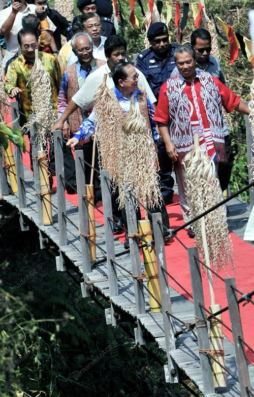 TAN SRI MUHYIDDIN MOHD YASSIN