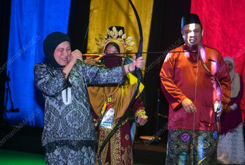 DATUK SERI NANCY SHUKRI
