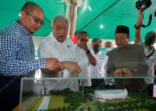 DATUK AMAR AWANG TENGAH ALI HASAN