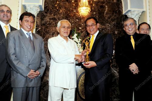 SK03_12062012_ANUGERAH