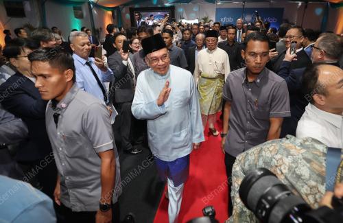 DATUK SERI ANWAR IBRAHIM