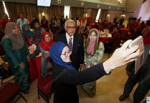 SK03_13032017_PENGHARGAAN_SPR