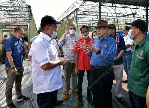 DATUK SERI DR WAN JUNAIDI TUANKU JAAFAR