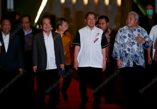 TAN SRI ABANG JOHARI TUN OPENG