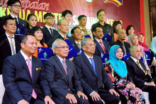 SK03_13112015_ANUGERAH_AKKMS