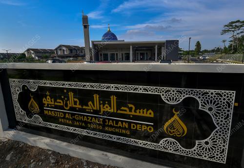 SK03_14052019_MASJID_MH17