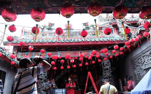 SK03_15012012_RAYA_CINA
