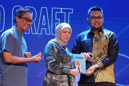 DATUK SERI NANCY SHUKRI