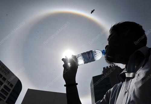 SK03_15082016_HALO3_MATAHARI
