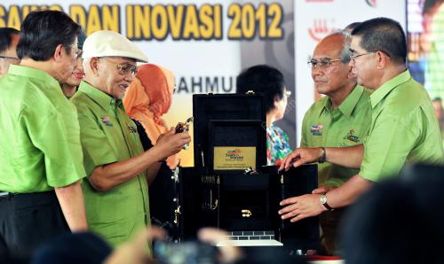 SK03_15092012_REGATTA_MOSTI