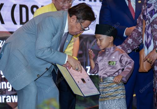 TAN SRI ABANG JOHARI TUN OPENG