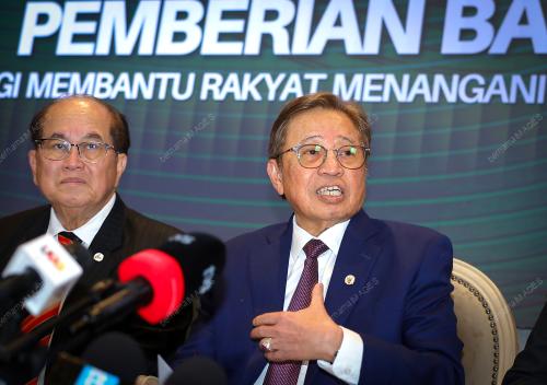 TAN SRI ABANG JOHARI TUN OPENG