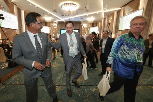 DATUK SERI ABDUL KARIM RAHMAN HAMZAH