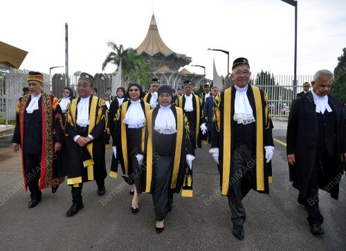 TAN SRI TENGKU MAIMUN TUAN MAT