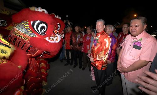 DATUK SERI FADILLAH YUSOF