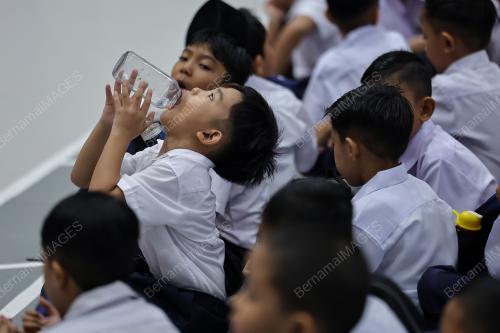 HARI_SEKOLAH