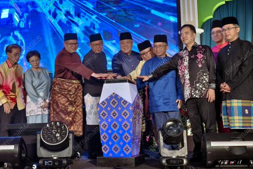 DATUK AMAR AWANG TENGAH