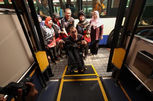 DATUK SERI FATIMAH ABDULLAH