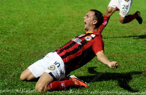 SK03_18012013_LIGA_PREMIER