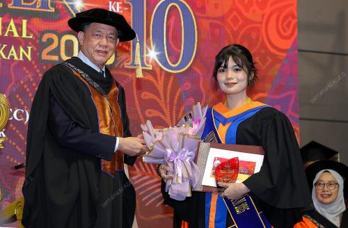 DATUK SERI FADILLAH YUSOF