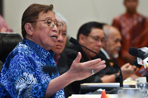 TAN SRI ABANG JOHARI TUN OPENG