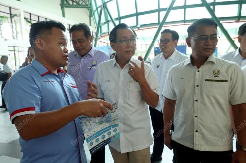 DATUK SERI DR STEPHEN RUNDI UTOM