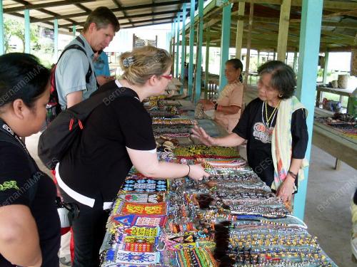 PENAN-CONTROVERSY REACHING OUT TO THE PENAN VIA PROGESS