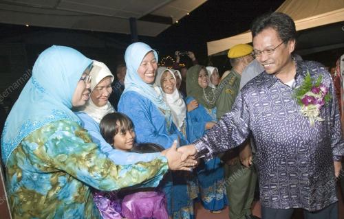 MOHD SHAFIE APDAL