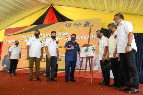 DATUK SERI ALEXANDER NANTA LINGGI
