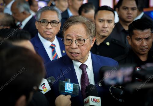 TAN SRI ABANG JOHARI TUN OPENG