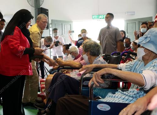 DATUK SERI FADILLAH YUSOF