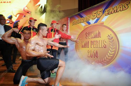 SK03_21052014_SERAH_BENDERA