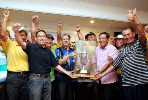 SK03_21102012_GOLF
