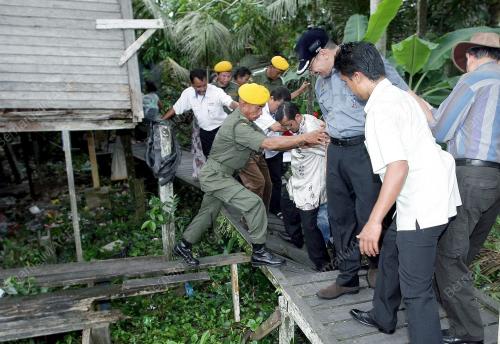 HISHAMMUDDIN TUN HUSSIEN