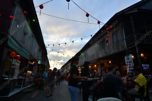 BAZAR SINIAWAN