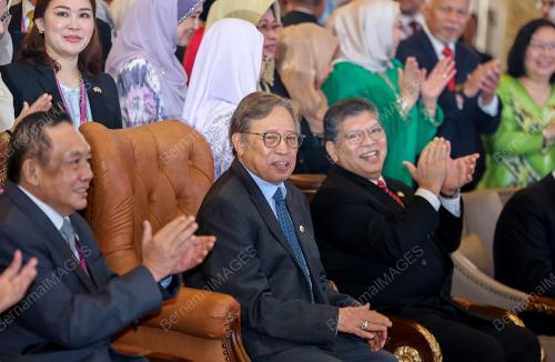 TAN SRI ABANG JOHARI TUN OPENG