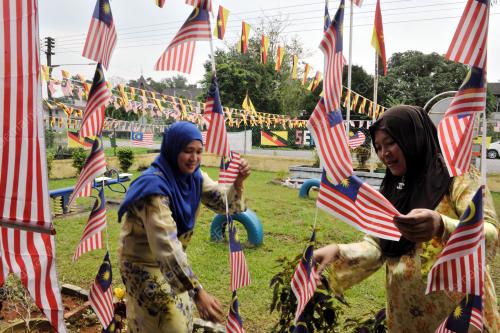 SK03_22082016_MERDEKA_BENDERA