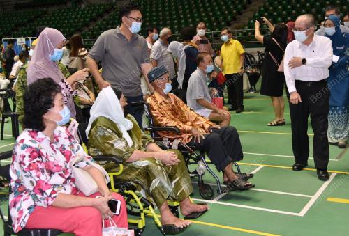 DATUK AMAR DOUGLAS UGGAH EMBAS