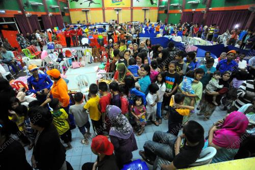 SK03_24022016_PUSAT_BANJIR