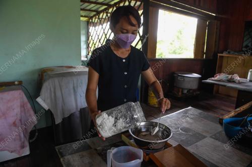 TEKSTIL MELANAU BATIK LINUT