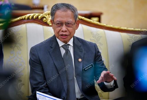 DATUK SERI MUSTAPA MOHAMED