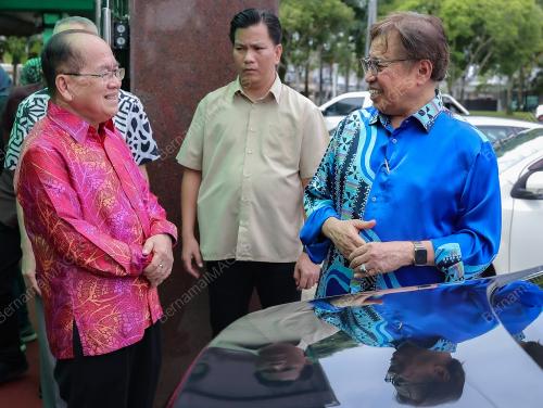 TAN SRI ABANG JOHARI TUN OPENG