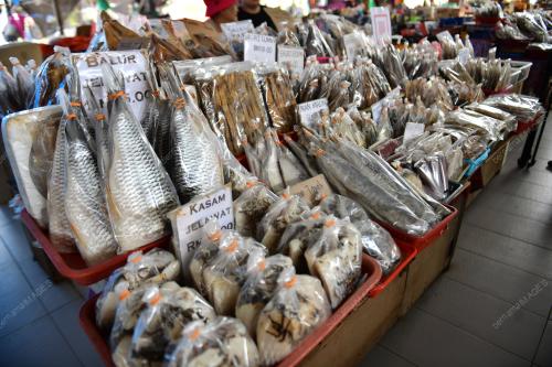 PEKAN LACHAU