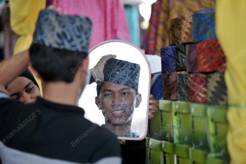 SK03_26072013_SONGKOK_ETNIK